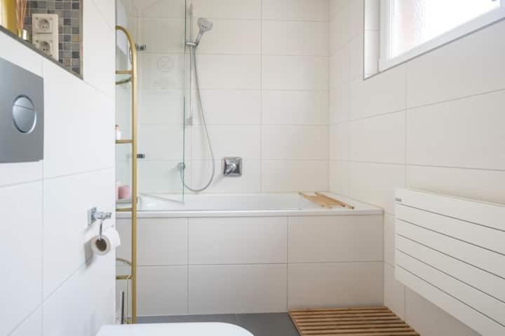 Schoenes Zimmer Im Charmanten Haus Berlin Exteriör bild